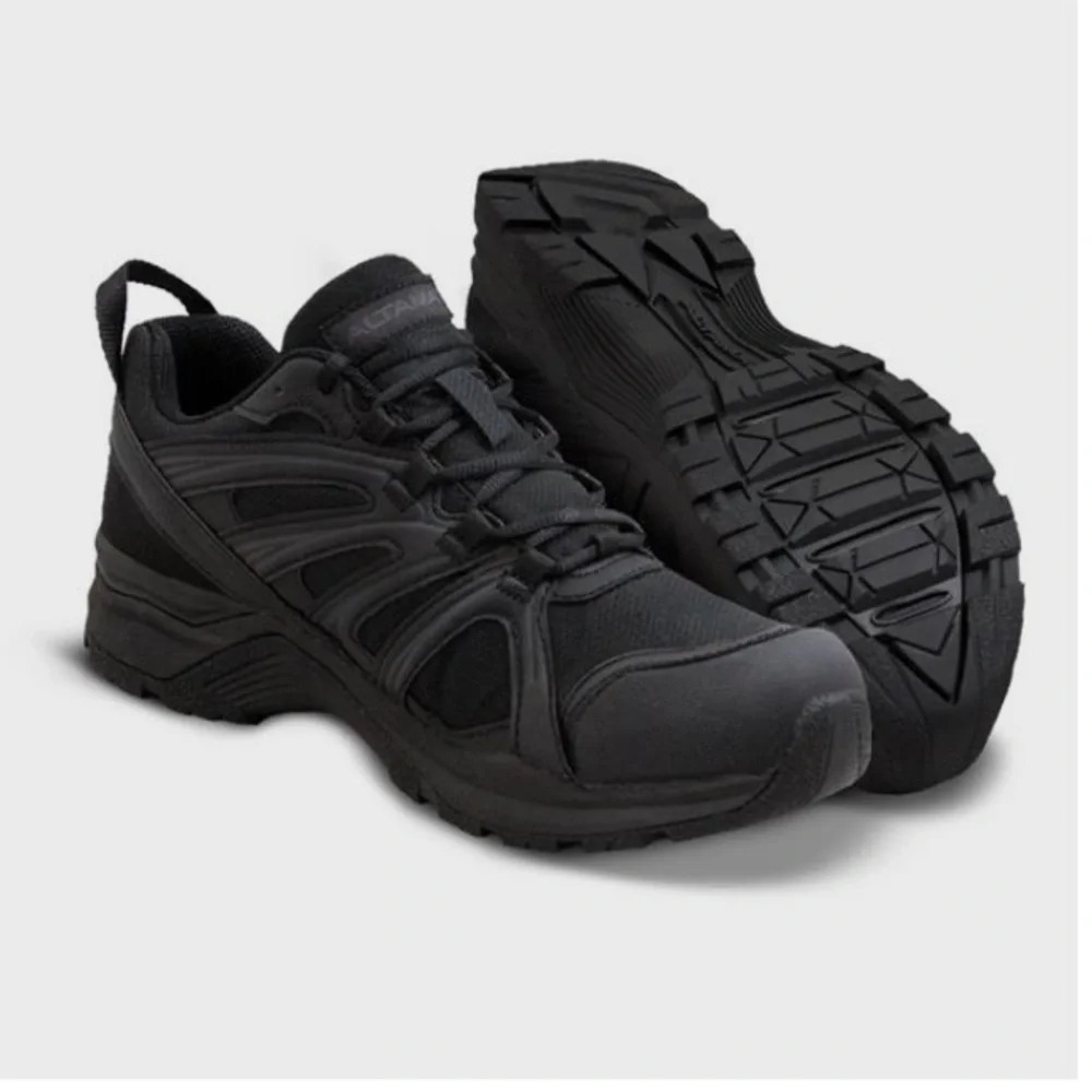 Altama mens work shoe/sneakers